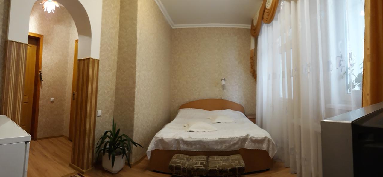 Hotel Сонячна Truskavec' Esterno foto